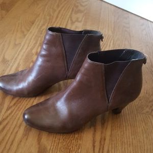 Sam Edelman brown ankle boots